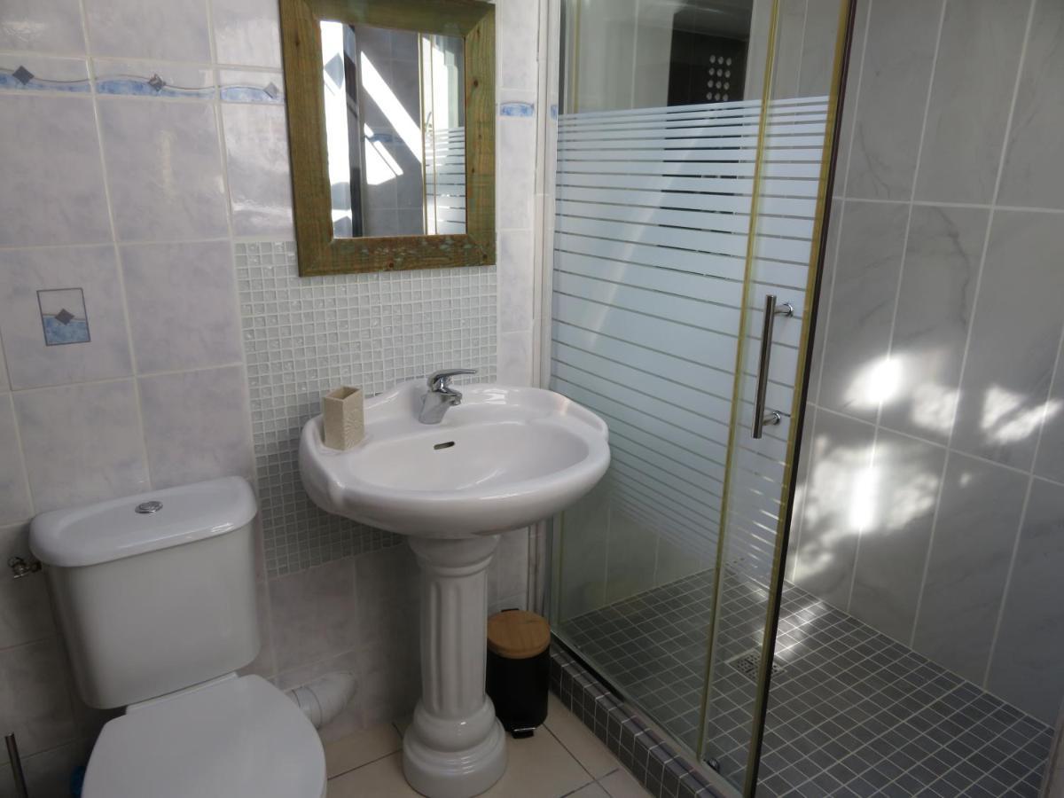 Au Bonheur Suspendu Apartment Pont-en-Royans Exterior foto